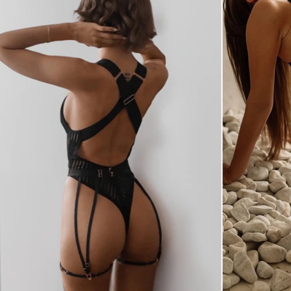 Black Striped Bodysuit with Garter Straps - Picture 4 of 5